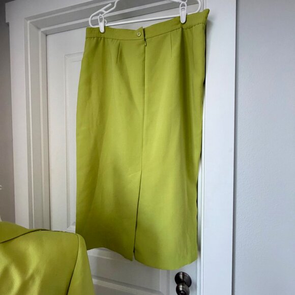 Milano Womens Professional Suit Embroidered Beaded Coat Skirt Office Work READ - Picture 8 of 13